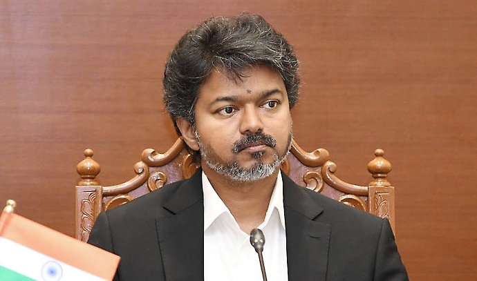 “மனிதநேயமும் நாட்டுப்பற்றும் நிறைந்த புதிய சமுதாயத்தை உருவாக்குவோம்” - தியாகிகள் நாளில் முதல்வர் விஜய் அழைப்பு